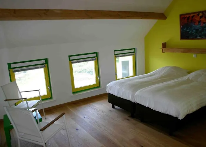 Hotell Tiengemeten 3*