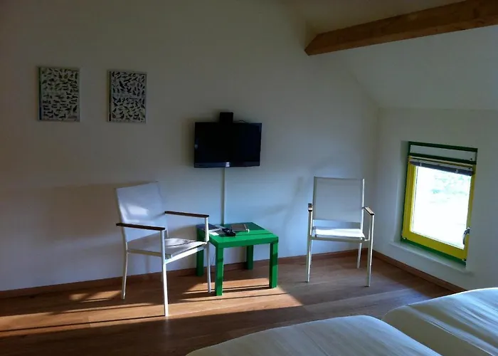 Hotell Tiengemeten 3*